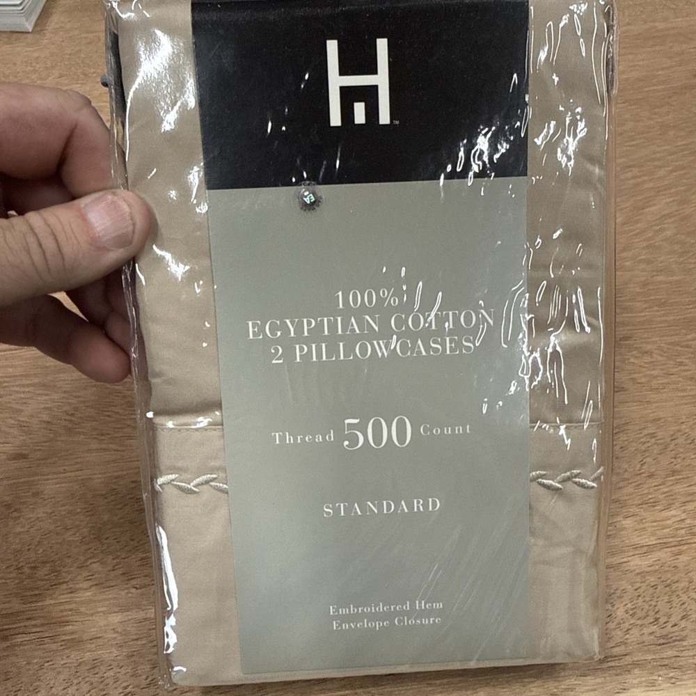 Set A Two Pillowcases Hundred Percent Egyptian Cotton Size Standard 20" X 30"